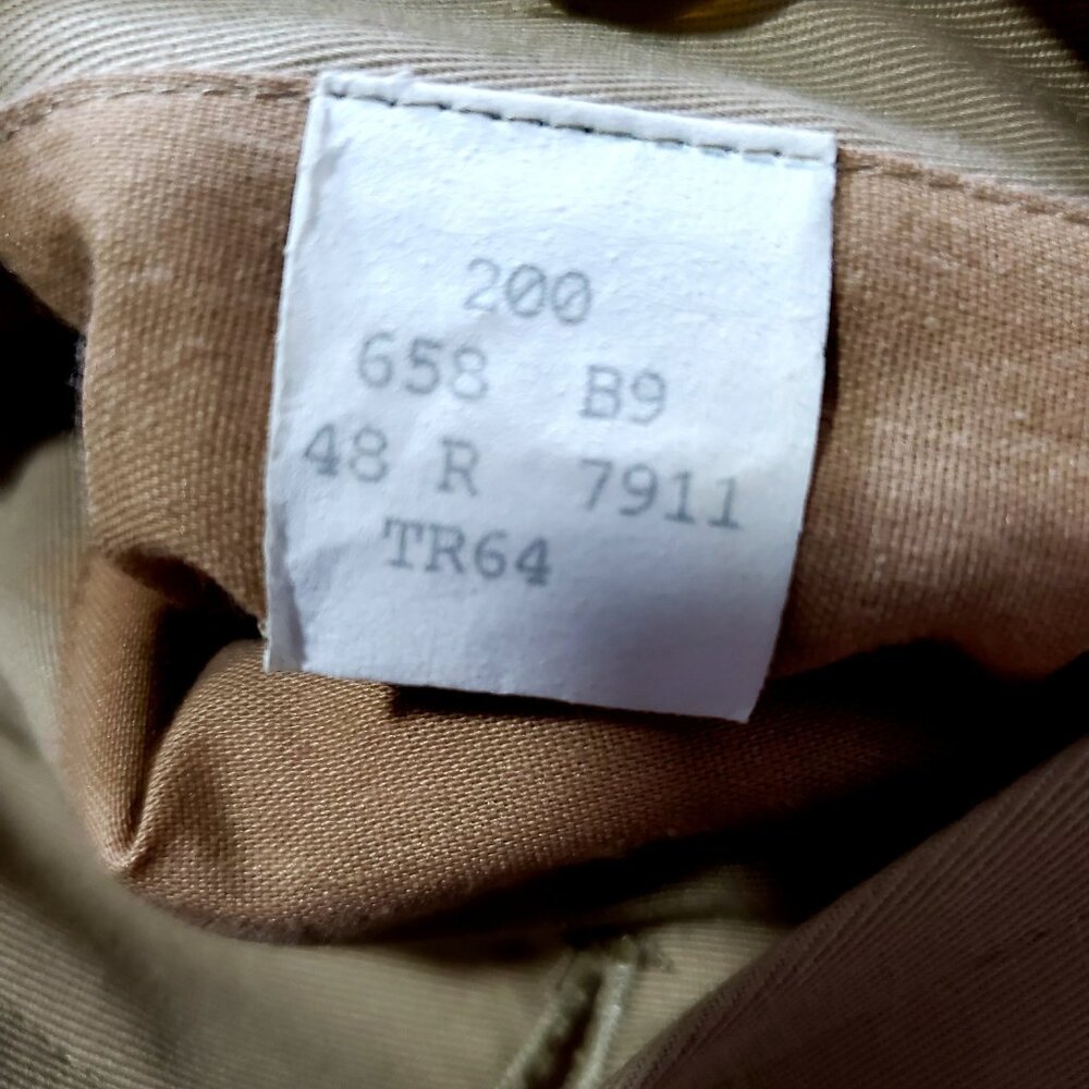 Vintage Burberry Trench Coat Removable Liner Wool, Classic, Timeless - Picture 14 of 16